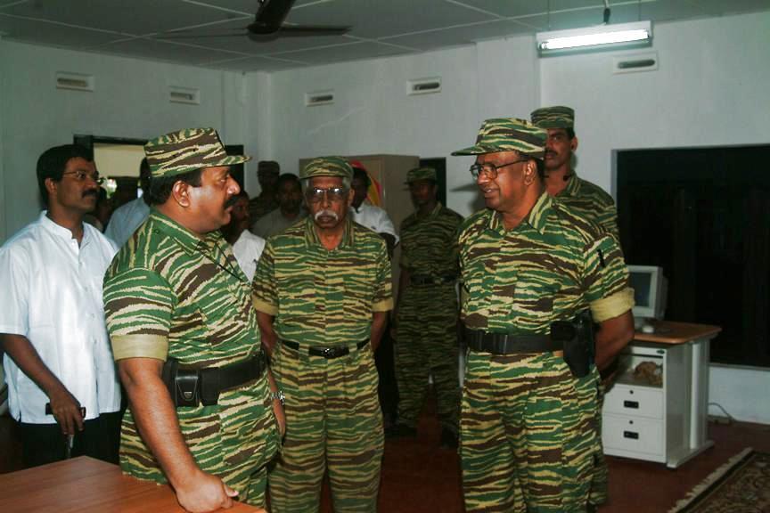 07 September 2003 .. Kili 33.jpg