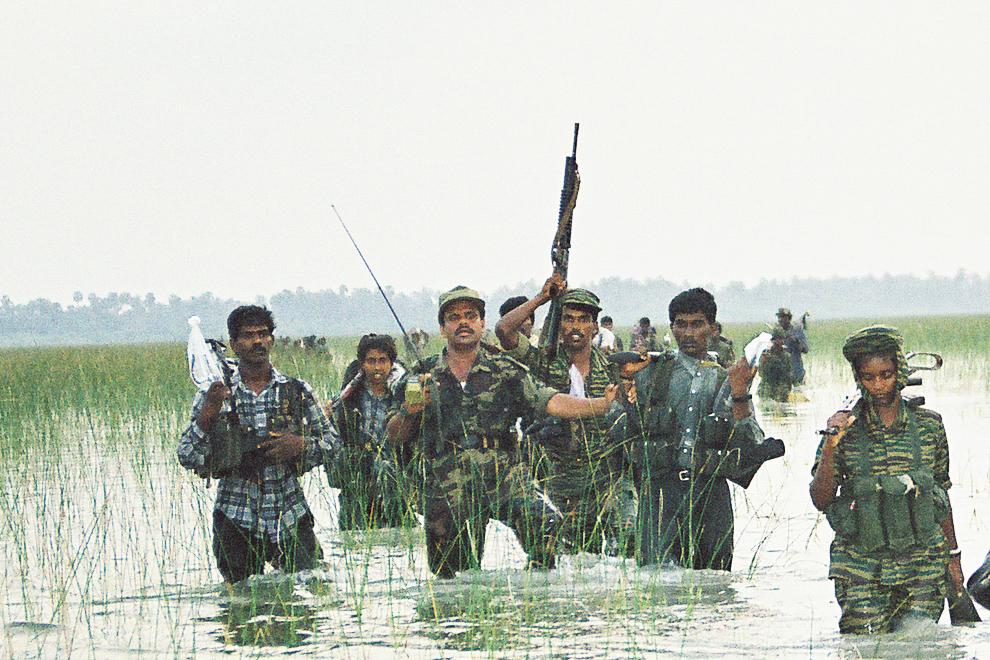 Balraj landing with his troops in Kudaarappu for Iththaavil fighting.jpg