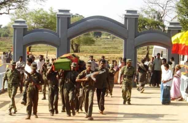 2nd Lt. kuyilan-funeral_1  trinco sampuur.jpg