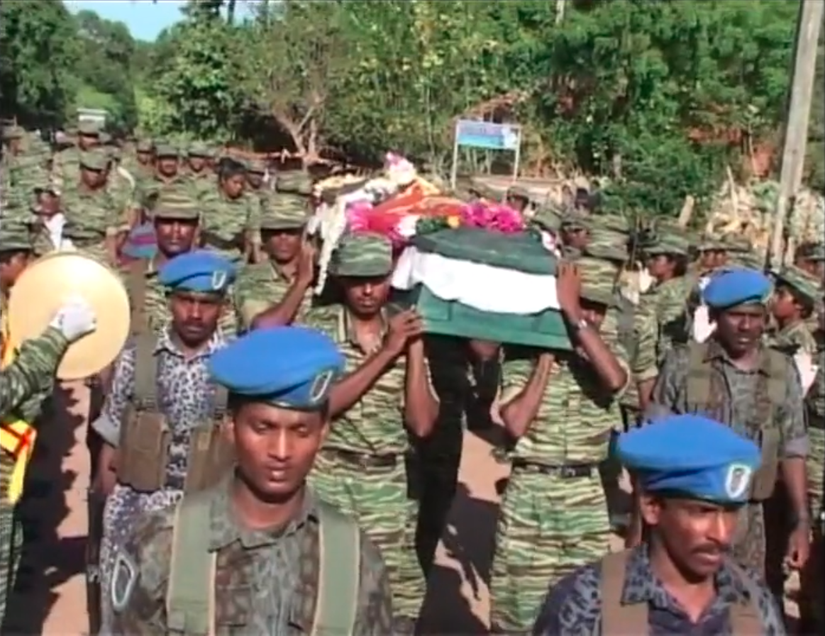 sea leapord diffenrt dress.png