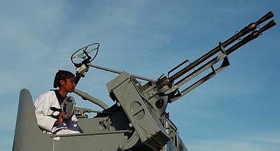 Pen Poralikal - Kadat Puli.jpg