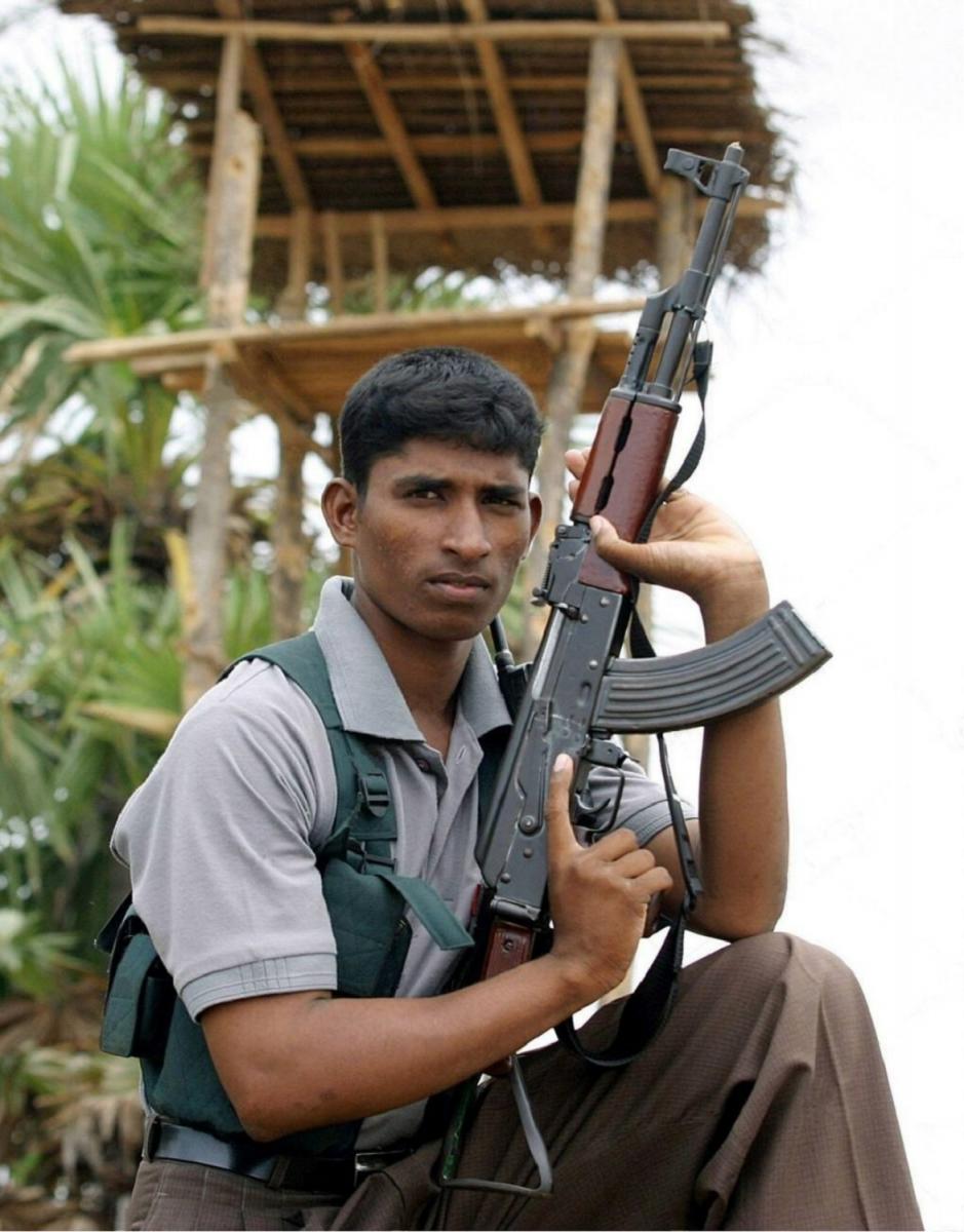 Ltte cadre in batticola 2004.jpg