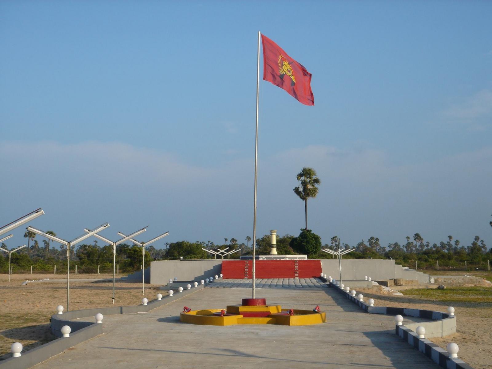 மாவீரர் துயிலும் இல்லம் வடமராட்சிக்கிழக்கு.jpg