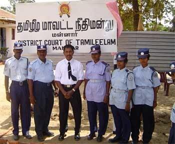 Tamil-Eelam-Policemen-and-Policewomen-outside-district-court-in-MannarTamil-Eelam..jpg