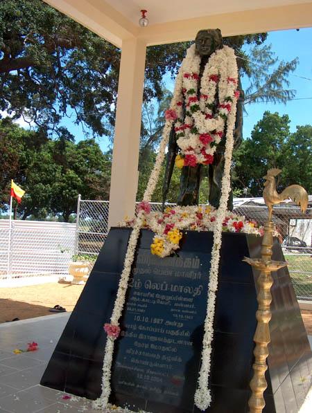 malathy_memorial_kili_01.jpg
