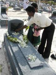 Kids paying tribute.jpg