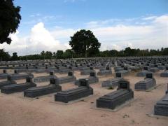Martyr's graveyard in Kanakapuram.jpg