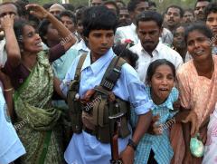 feb 10 2005 thandiyadi.jpg