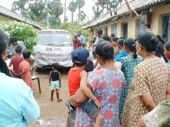 trinco_rway_tro_02 TRO supplies relief to Trinco railway employees.jpg