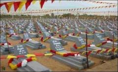 Thuyilum Illam 01.jpg