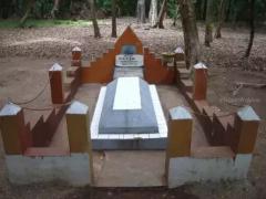 Grave of Lieutenant Sathees. This is one of the first graves built in Manal Aru for the first.jpg