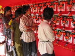 Elephantpass Memorial 2005, along A9 Road5.jpg