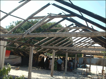 SLA attack on Tsunami affcted peoples tent in jaffna.gif