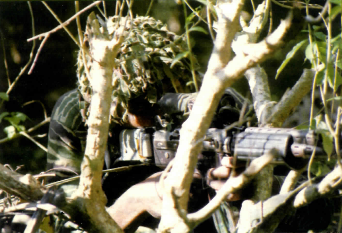 Ooyatha alaikal - 2.png