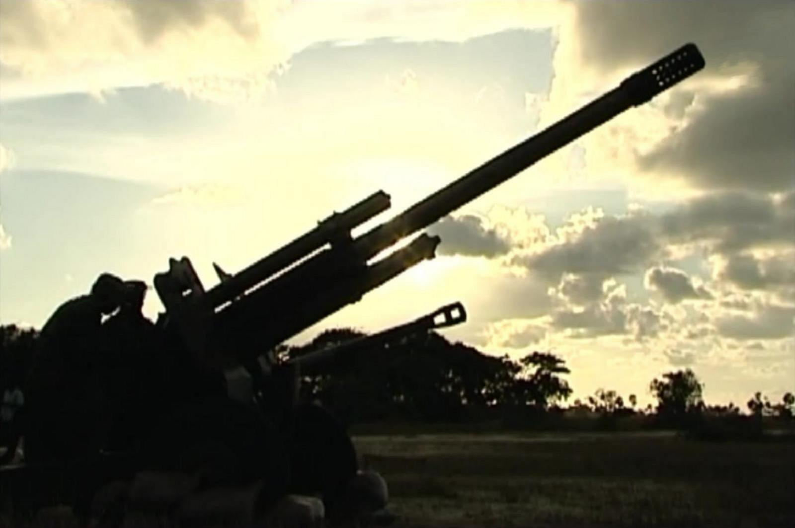 LTTE howitzer வகை-83 122மிமீ தெறோச்சி & வகை-66 152 மிமீ தெறோச்சி.jpg