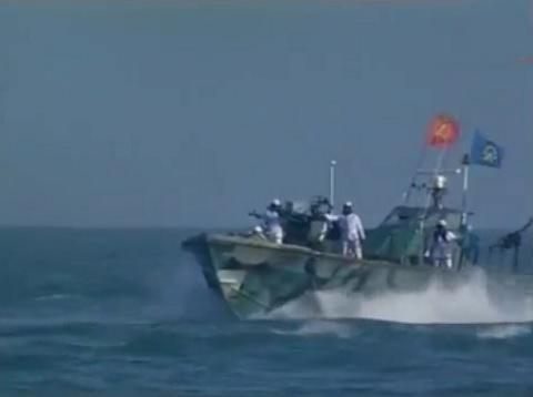 Nov 2002 Tamil eelam navy Sea Tigers boats (2).jpg