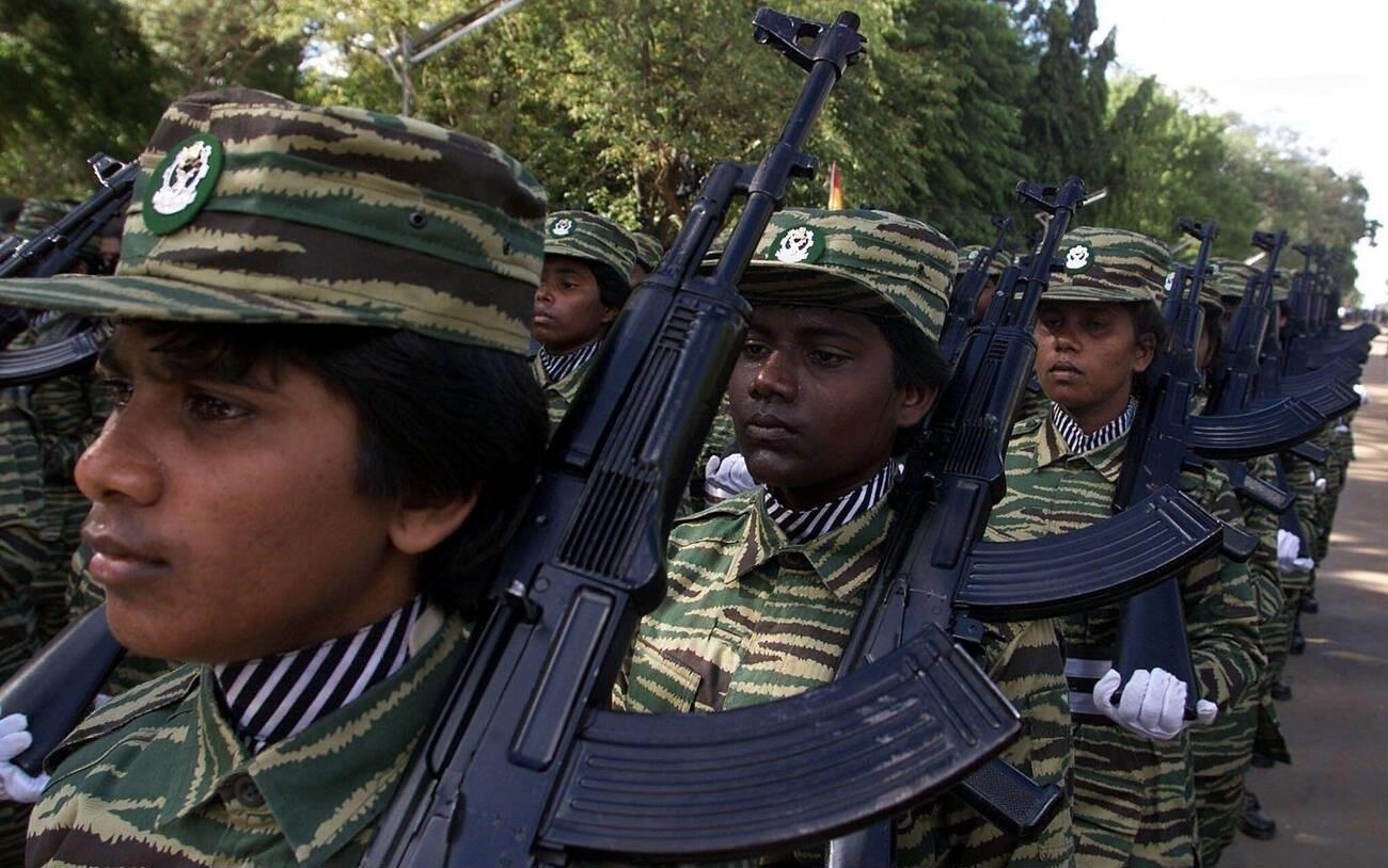 ltt Kuttisri Mortar Brigade in womens day marchpast, 2002 oct 10 - ltte images.jpg