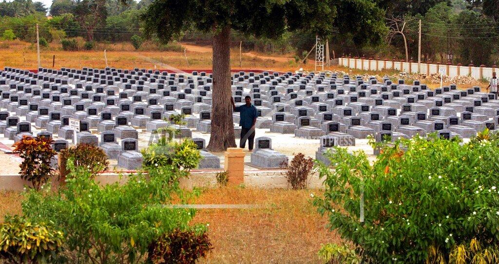 june 20, 2006, kili maa.jpg