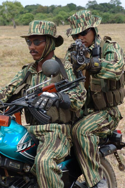 சிறப்பு உந்துருளி படையணி ltte special bike regiment 15.jpg