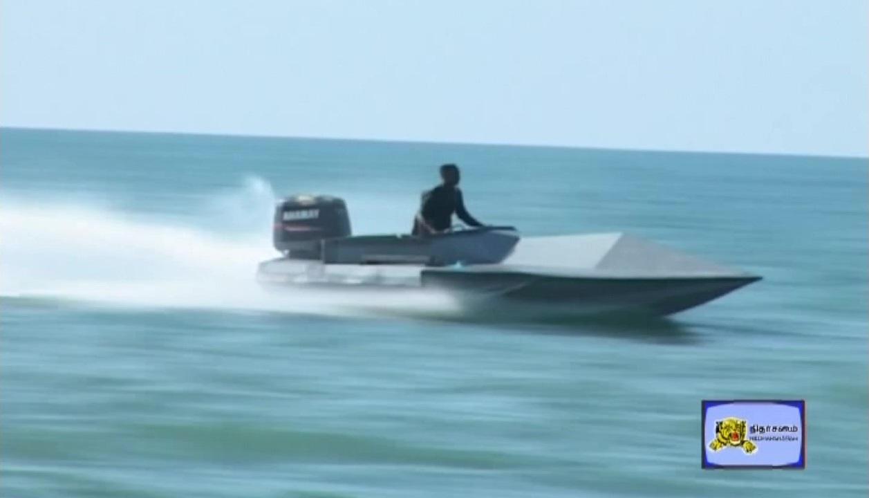 Idiyan class boat of Sea Black Tigers  6.jpg