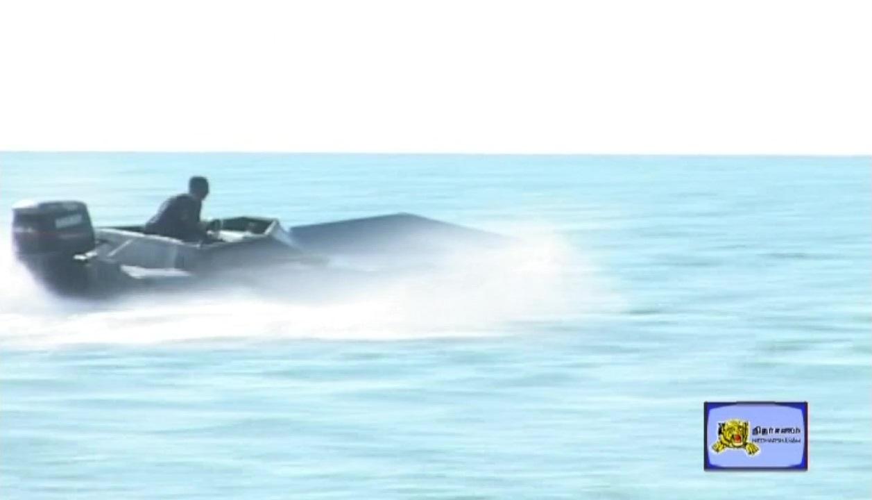 Idiyan class boat  of Sea Black Tigers   .jpg