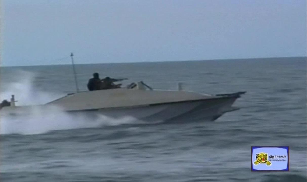 Vellai class boat of the ltte Sea Tigers 3.jpg
