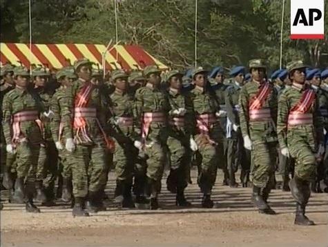 2002 tamil women march past eq.jpg