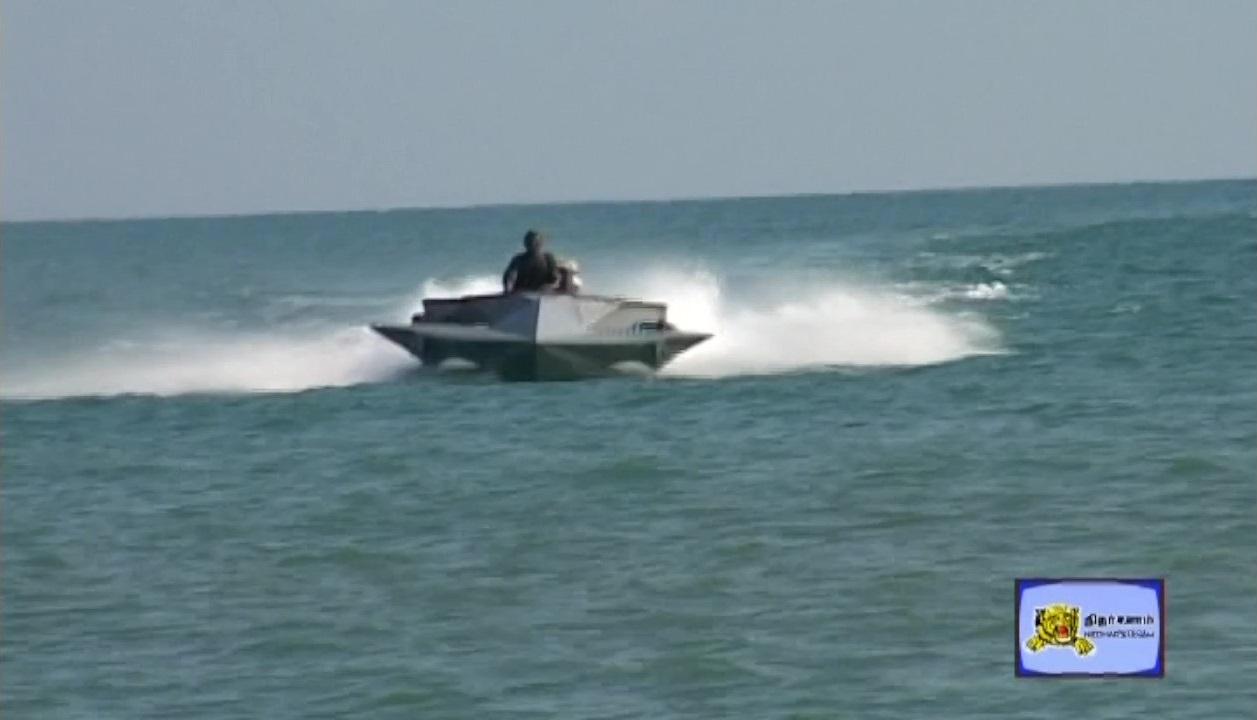 Idiyan class boat of Sea Black Tigers  3.jpg