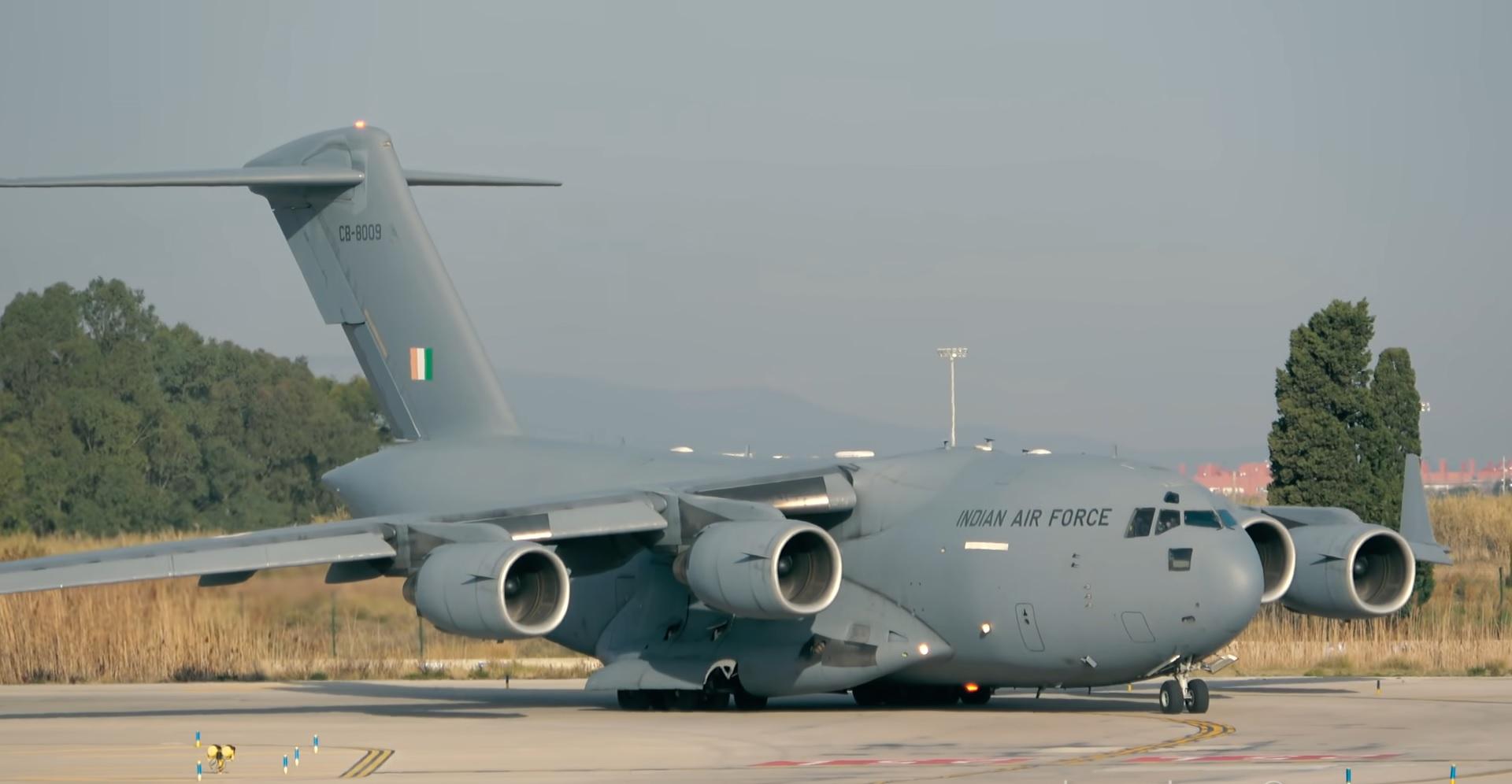indian planes at kattunaayakka.jpg