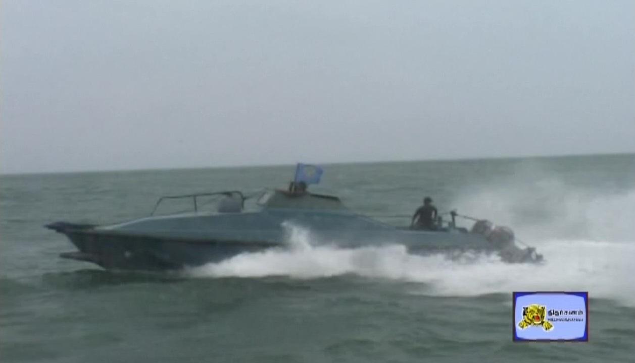 Vellai class boat of Sea Tigers 4.jpg