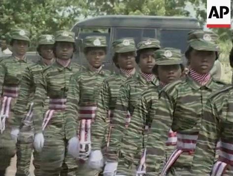 LTTE images Malathy regiment - 2002 oct.jpg