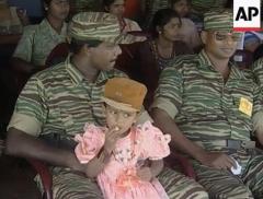 2002 tamil women march past 6.jpg