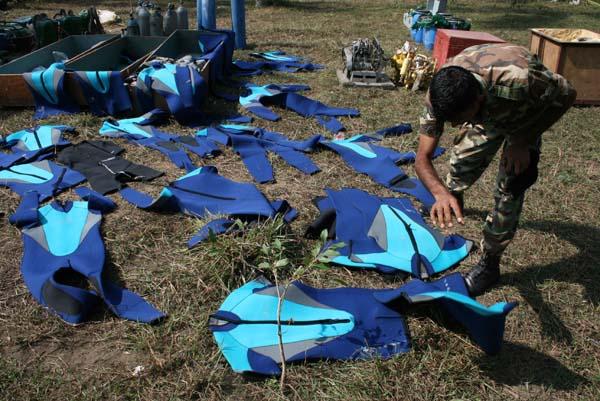 LTTE unserwater equipments (2).jpg