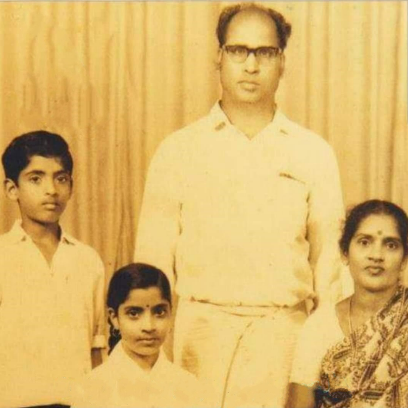 மதி மாமி | Mrs. Mathivathani Prabhakaran with her family, childhood photo.png