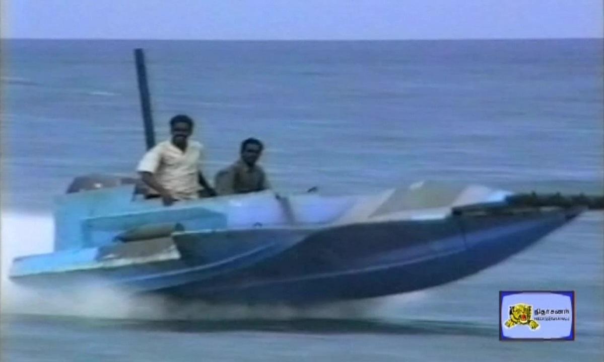 Idiyan class boat of Sea Tigers.jpg