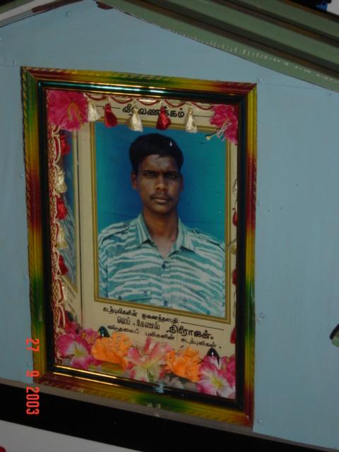 லெப் கேணல் நிரோஜன் நினைவு மண்டபம் (3).jpg