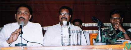 Mr. Basheer Segu Dawood, (left) Mr. Karikalan (centre) and Maj. Gen. Sunil Tennekoon at the coneference. - 3 july.png