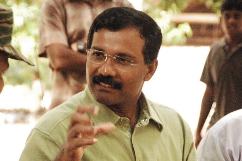 Tamil Eelam political department chief Brigadier SP Tamilselvan தமிழீழ அரசியல்துறைப் பொறுப்பாளர் பிரிகேடியர் சுப தமிழ்செல்வன் (சூனா பானா) (21).jpg