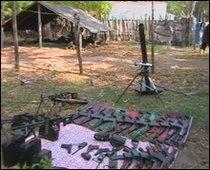 30_04_06_03 Tiger Commandos attack paramilitary camps, 18 killed.jpg