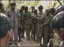 30_04_06_06 Tiger Commandos attack paramilitary camps, 18 killed.jpg