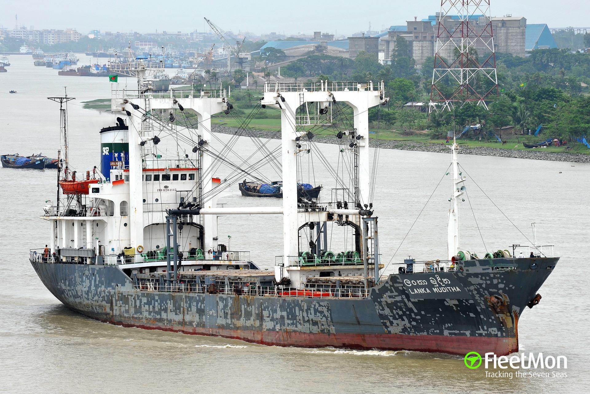 lanka muditha - 1995 large damage.jpg