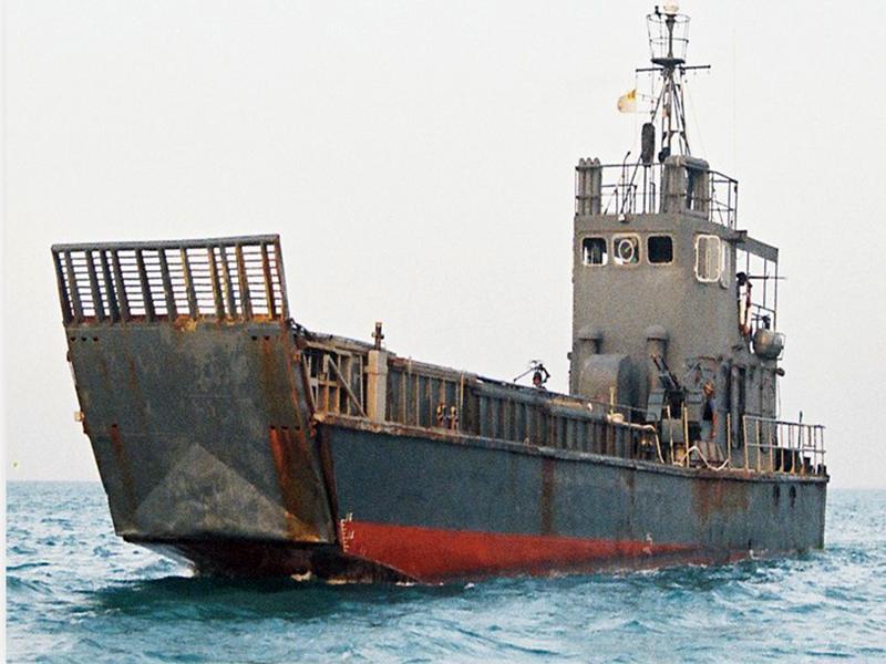 yunan class LC - aimed in KKS 1995