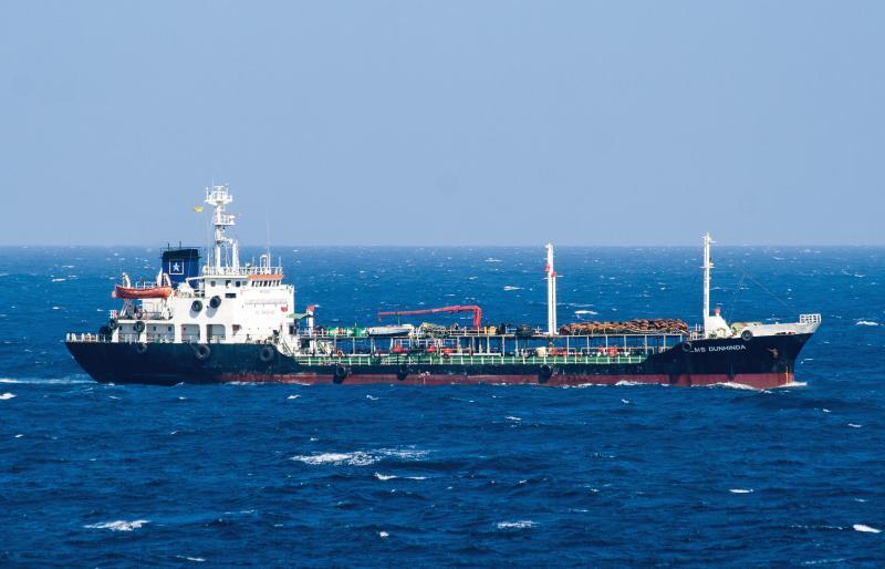 LMS_DUNHINDA - 2001.jpg