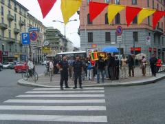 Around 30 Sinhalese, staging a counter-protest to Tamil rally.jpg