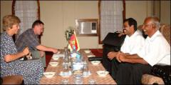 Dutch Ambassador, deputy meet Thamilchelvan nederland-ltte_270602.jpg