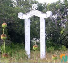 The arch of the Buddhist temple in the SLA's Elephant Pass garrison near the Iyakkachchi junction.ho.jpg