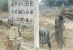 ஓயாத அலைகள் - Unceasing Waves - 2 KIlinochchi battle 1998 (34).JPG