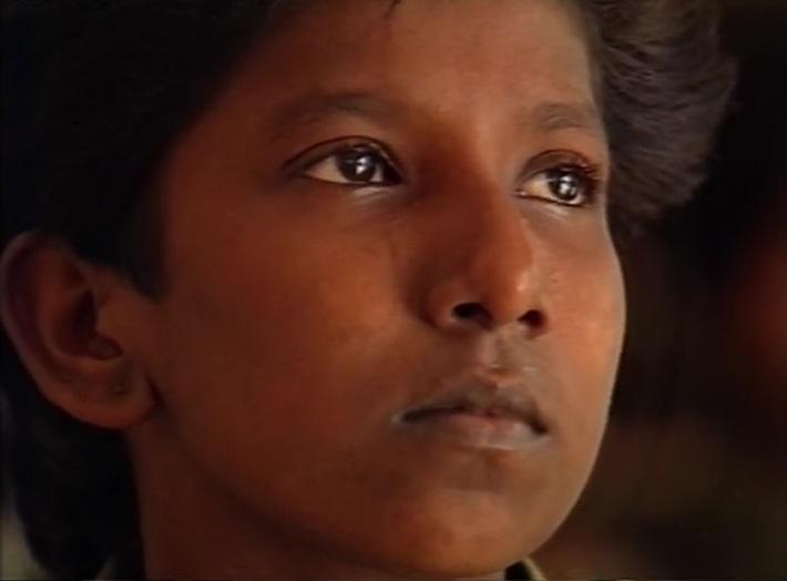 Liberation Tigers of Tamil Eelam's women soldiers in batticaloa 1996 (27).jpg