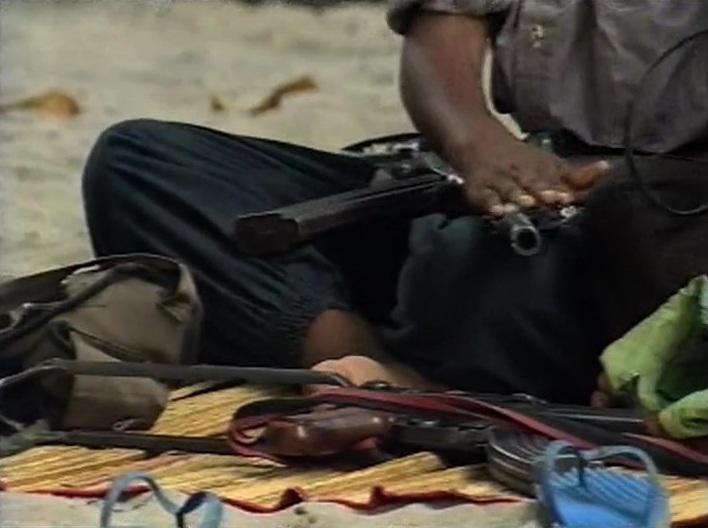 Liberation Tigers of Tamil Eelam's women soldiers in batticaloa 1996 (34).jpg