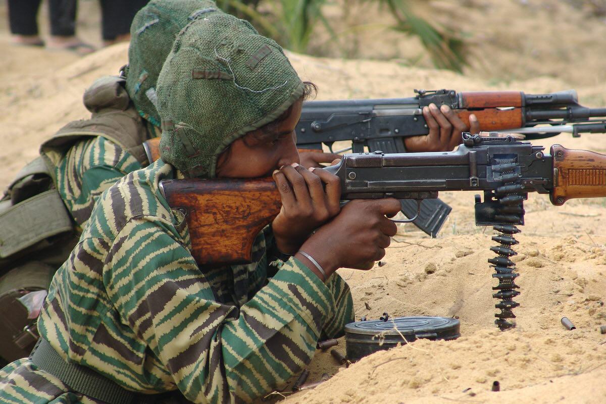 large.TamilEelamWomensoldiers(2).jpg.854
